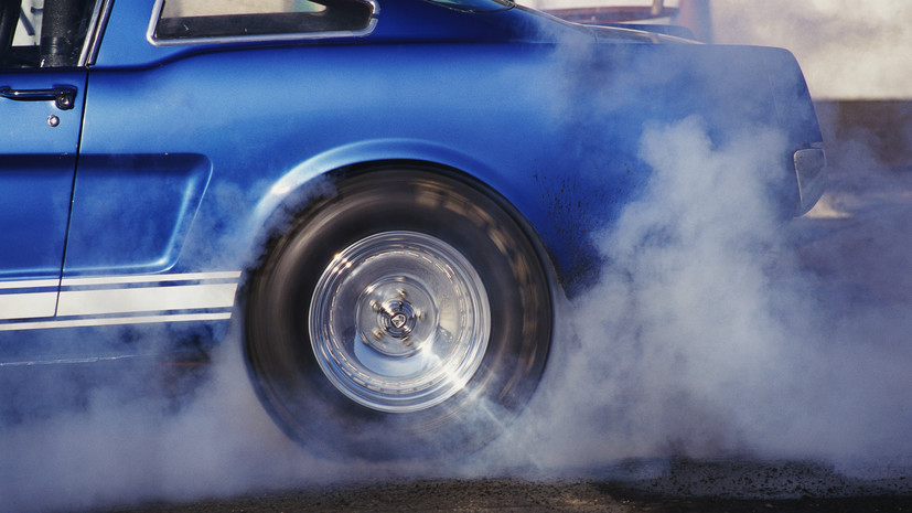 ТАСС: полиция пресекла проведение акции на дорогостоящих автомобилях в Москве