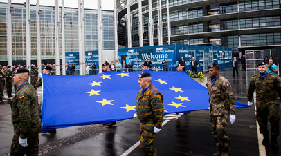 Военные с флагом ЕС