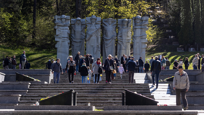В Вильнюсе демонтируют мемориал на месте захоронения советских воинов до 1 ноября
