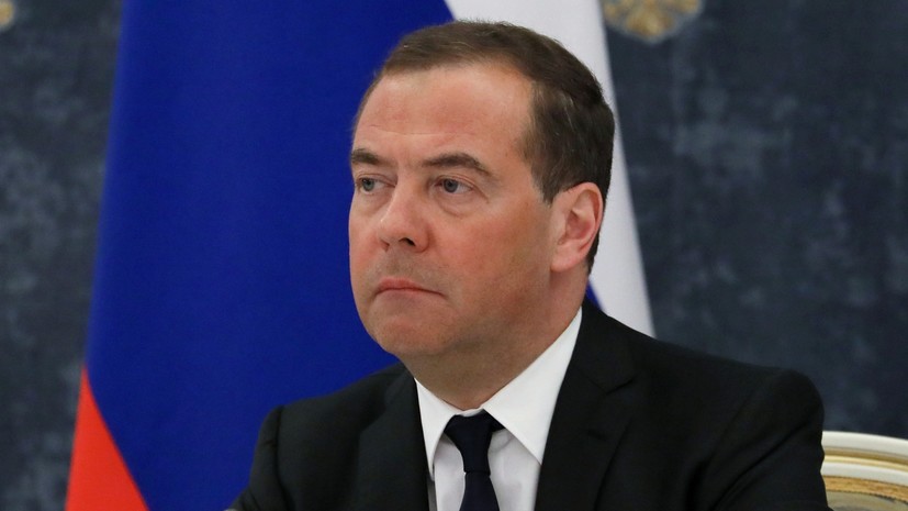 Медведев: российского газа в Европе не будет в случае установления в ЕС лимита цен на него