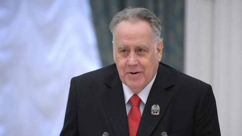 В Екатеринбурге установили памятник писателю Владиславу Крапивину