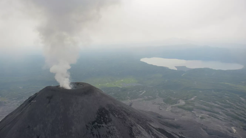 Четыре туриста погибли при восхождении на вулкан на Камчатке