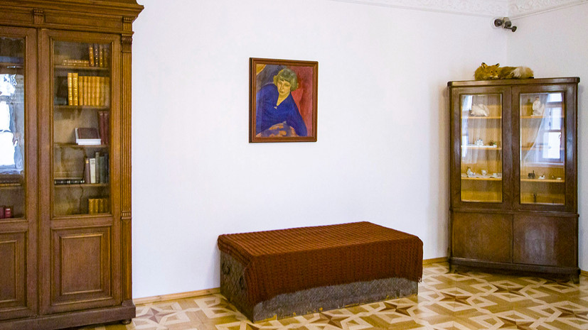Прижизненный портрет Марины Цветаевой передали в дар дому-музею поэтессы
