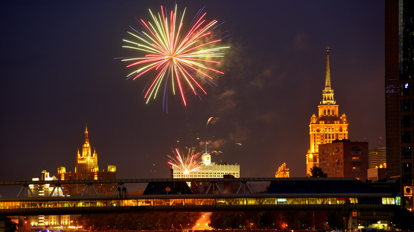 Праздничные фейерверки по случаю 875-летия Москвы запустят в 23 локациях