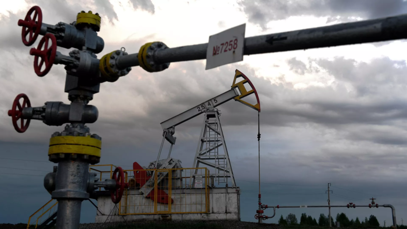Аналитик Юшков отметил «противоречивые тенденции» на рынке нефти
