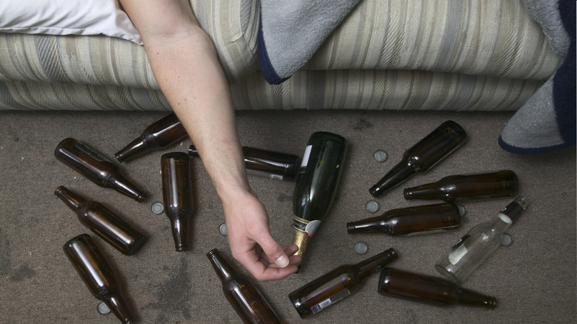 Нарколог Шевченко назвала признаки алкогольной зависимости