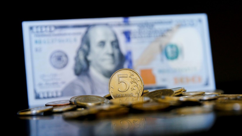 Аналитик Карпунин назвал укрепление рубля следствием падения индекса доллара