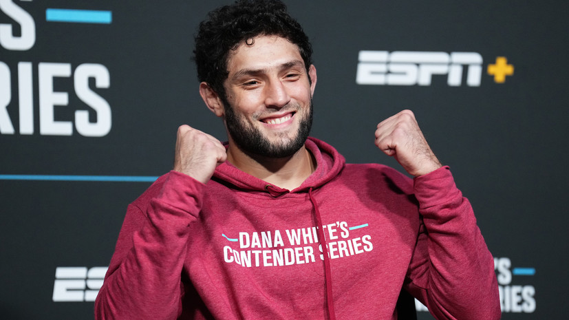 Россиянин Алискеров подписал контракт с UFC