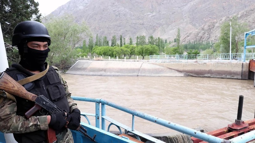 Власти Киргизии назвали напряжённой ситуацию на границе с Таджикистаном
