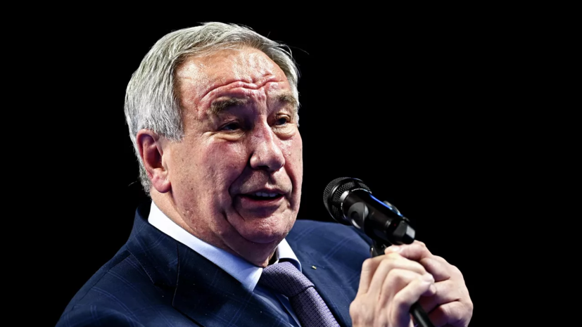 Тарпищев отреагировал на решение Федерера завершить спортивную карьеру