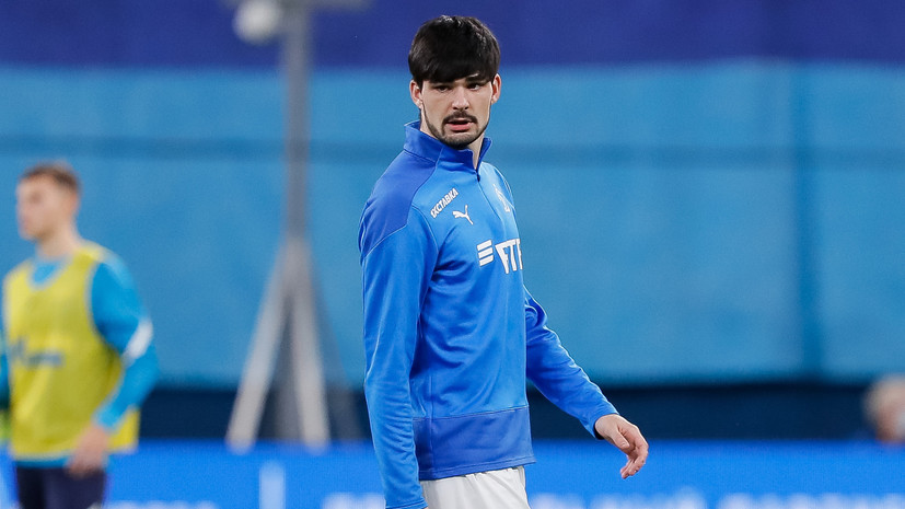 Отец Сазонова: в «Зените» нет команды Первой лиги, но есть деньги на дорогих футболистов