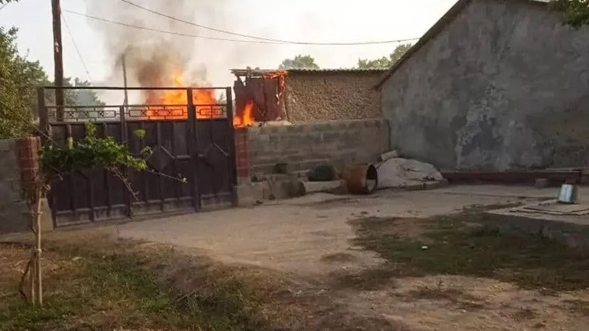 МЧС Киргизии сообщило о разрушении свыше 500 зданий в ходе конфликта с Таджикистаном