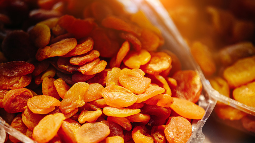 Кардиолог Романенко рассказала о пользе кураги и орехов для сердца