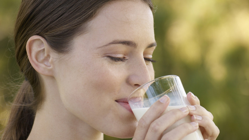 Диетолог Тихомирова высказалась о пользе молока для взрослых