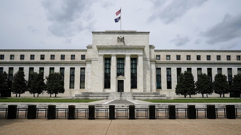 «Может привести к полноценной рецессии»: что означает для экономики США новое повышение ставки ФРС
