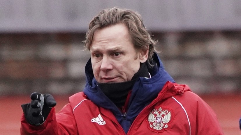 Кафанов: Карпин без разминки в кроссовках может забить любому вратарю сборной