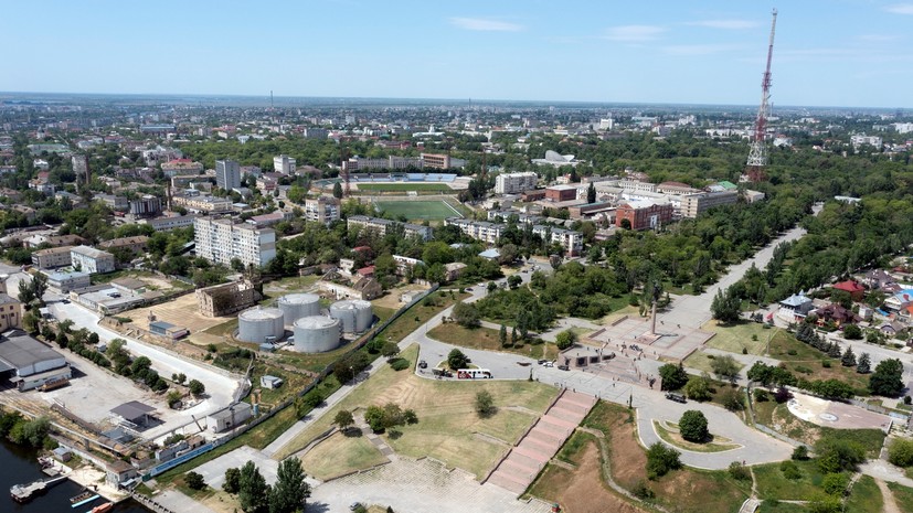 В результате удара ВСУ по Херсону повреждено здание пожарной части