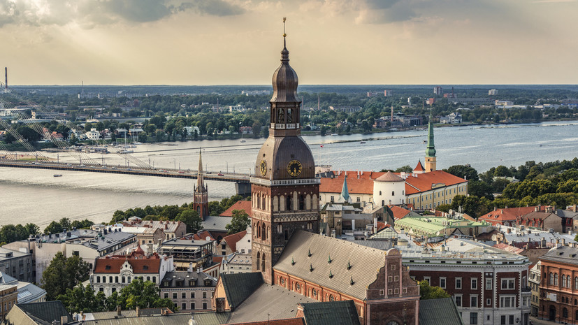Латвия прекратит выдачу новых долгосрочных рабочих виз для россиян