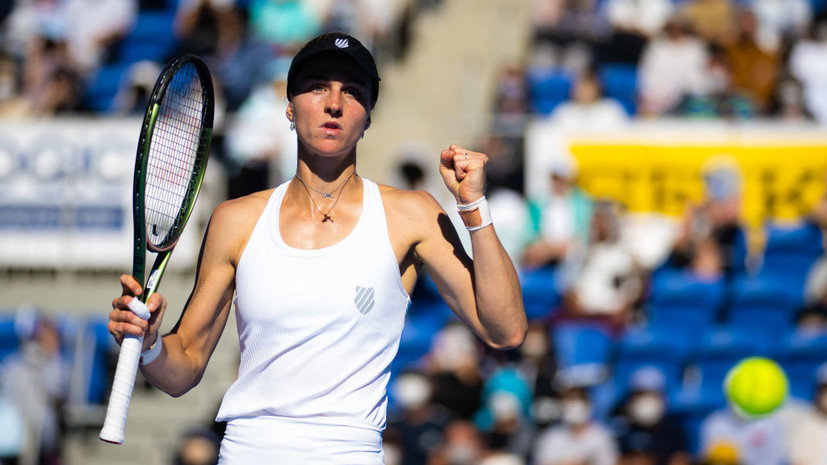 Самсонова победила Циньвэнь в финале турнире WTA в Токио