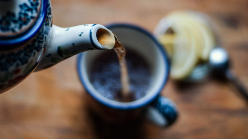 Специалист Тяжельников рассказал, что чай с малиной и мёдом поможет при переохлаждении