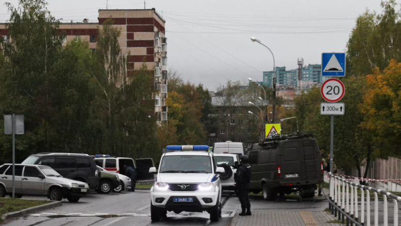 Росгвардия и полиция усилили меры безопасности в школах Ижевска