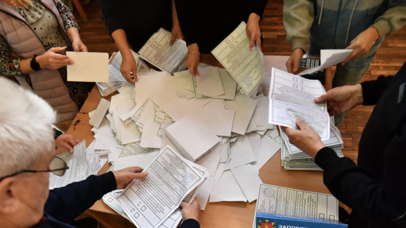 Избиркомы Запорожской и Херсонской областей сообщили о первых итогах референдума