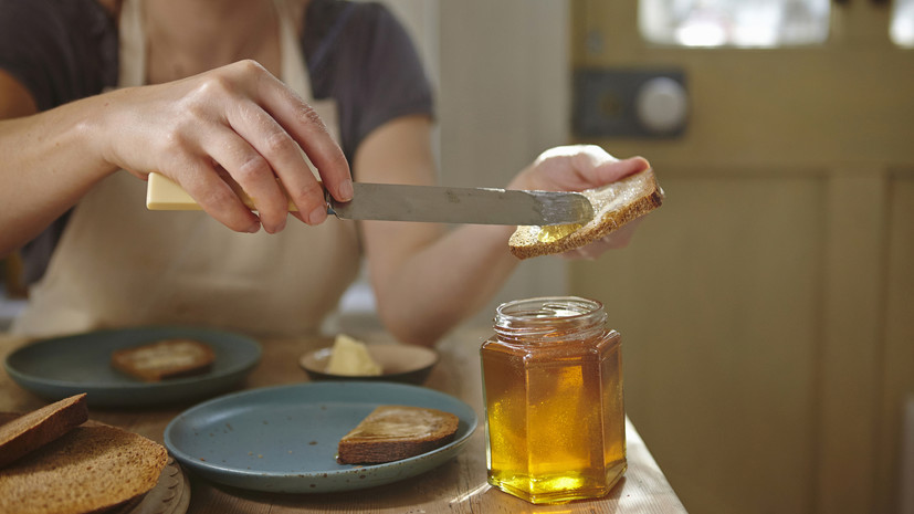 Иммунолог Эстрина напомнила о полезных свойствах мёда