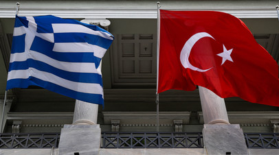 Флаги Греции и Турции