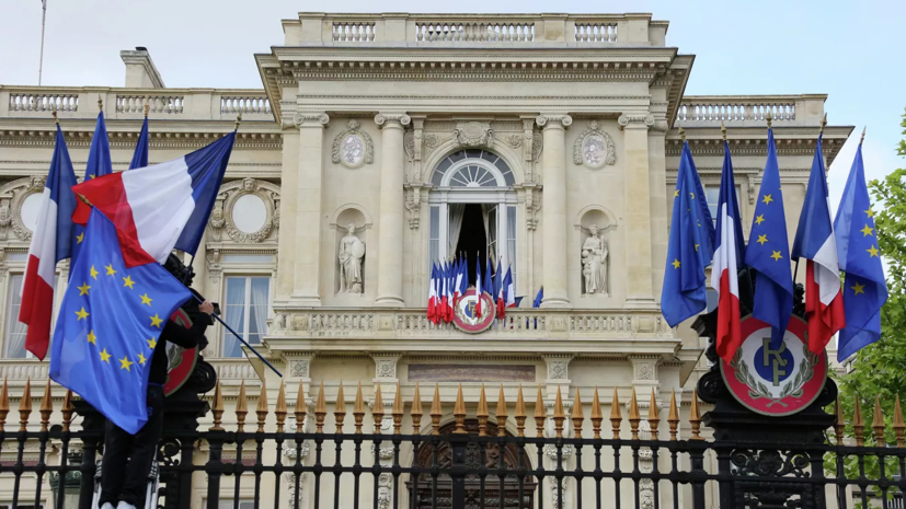 Monde: Франция может передать Украине до 12 САУ CAESAR, ранее предназначавшихся Дании