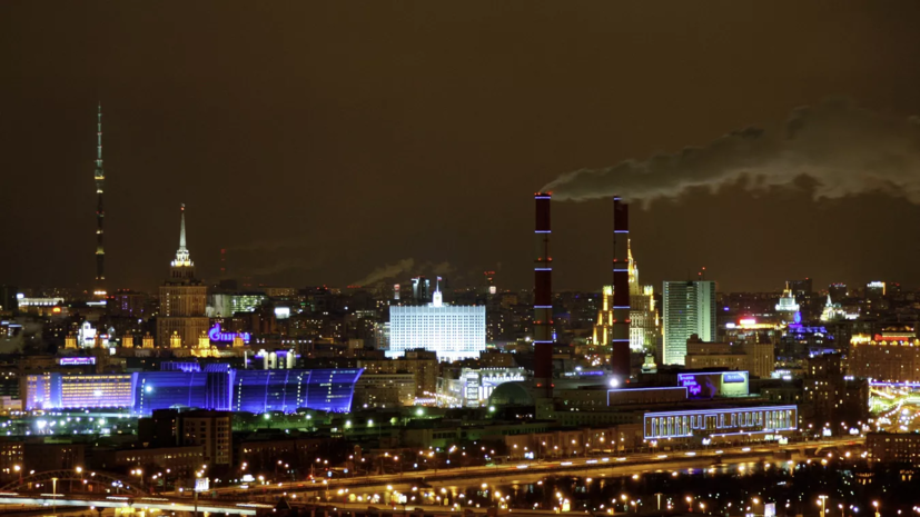 Синоптик Леус объяснил появление «столбов света» в некоторых городах России