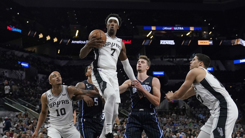 Дабл-дабл Картера помог «Орландо» победить «Сан-Антонио» в предсезонном матче НБА