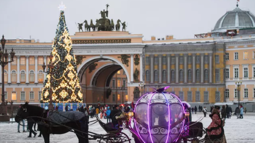 В Петербурге решили отменить запланированные новогодние мероприятия