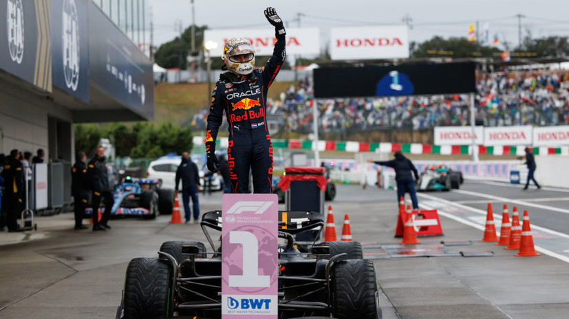 Леклер поздравил Ферстаппена с чемпионским титулом «Формулы-1»