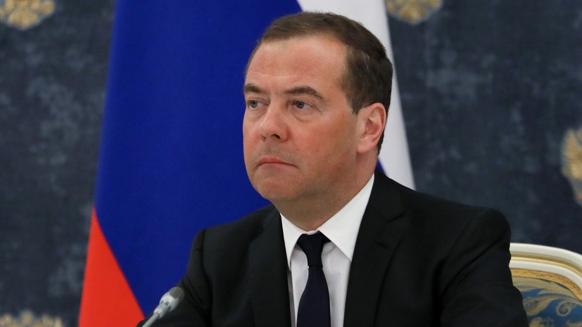 Медведев назвал необходимостью применение беспилотников в зоне проведения спецоперации