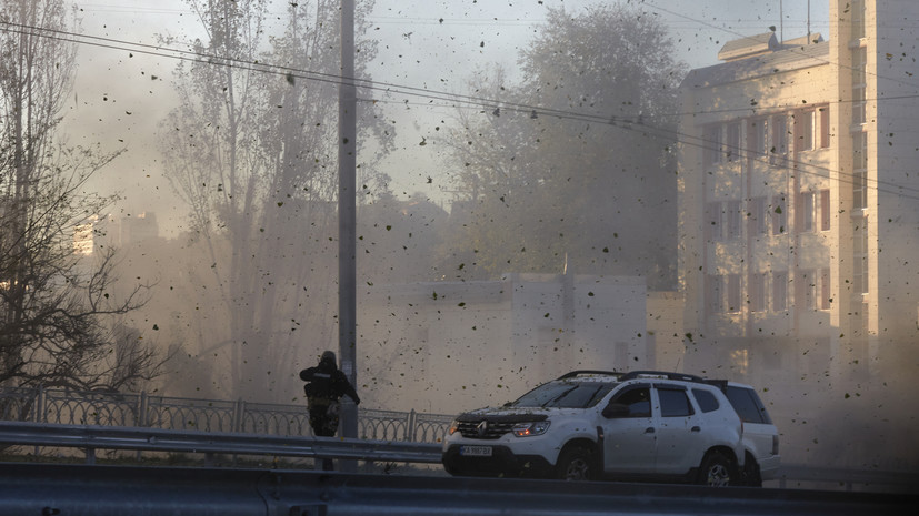 «Воздушная тревога продолжается»: власти Украины заявили о взрывах в ряде регионов страны