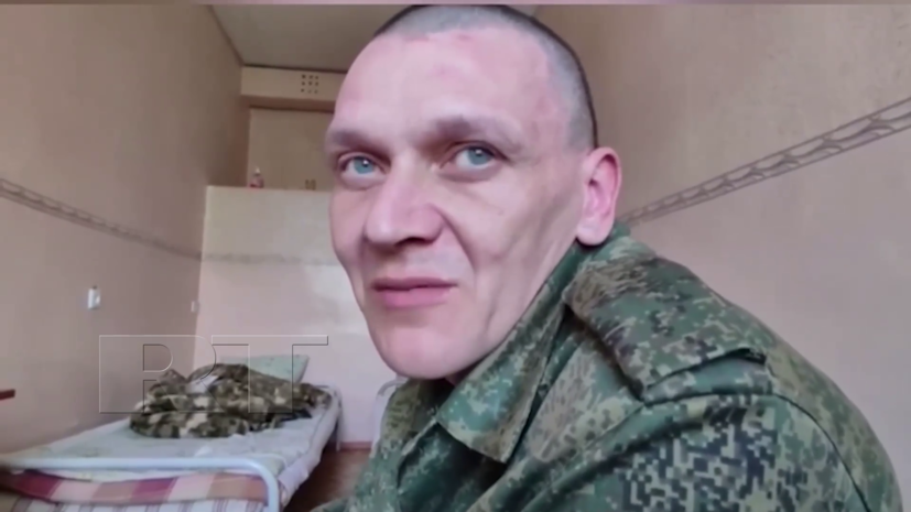 Палачи украины. Избиение российских военнопленных. Российских пленных пытают.