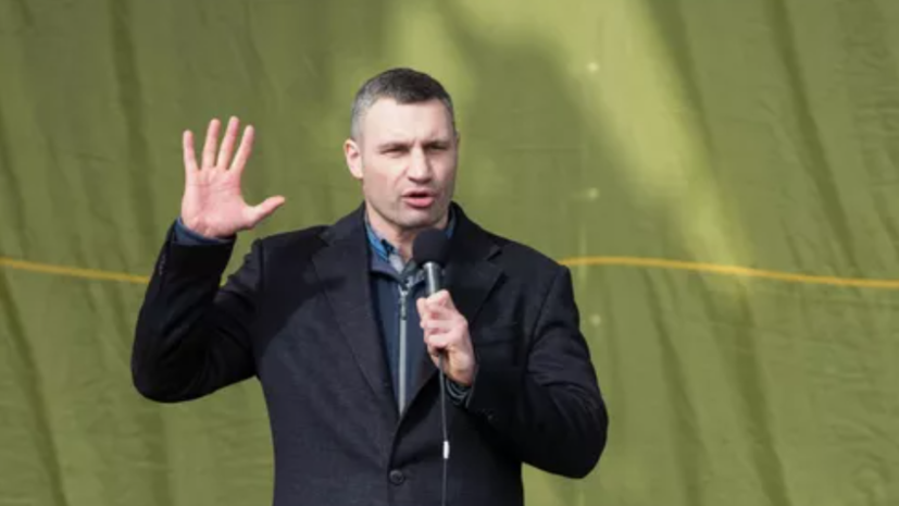 Блогер Шарий опубликовал видео с летающим в аэротрубе мэром Киева Кличко