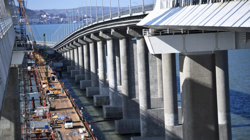 Хуснуллин: проект восстановления железнодорожной части Крымского моста подготовят к ноябрю