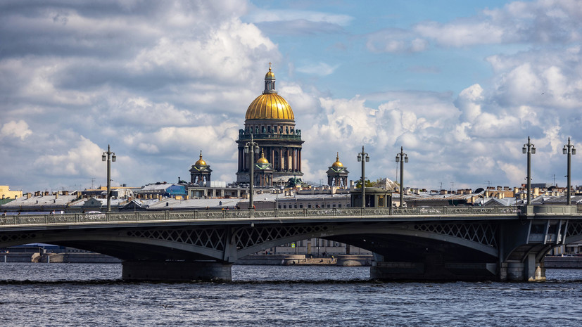 Петербургские депутаты предложили защитить гимн России от надругательств