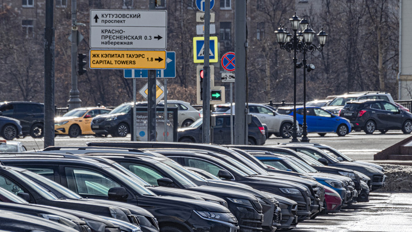 В Москве прокомментировали ситуацию с ценами на парковку