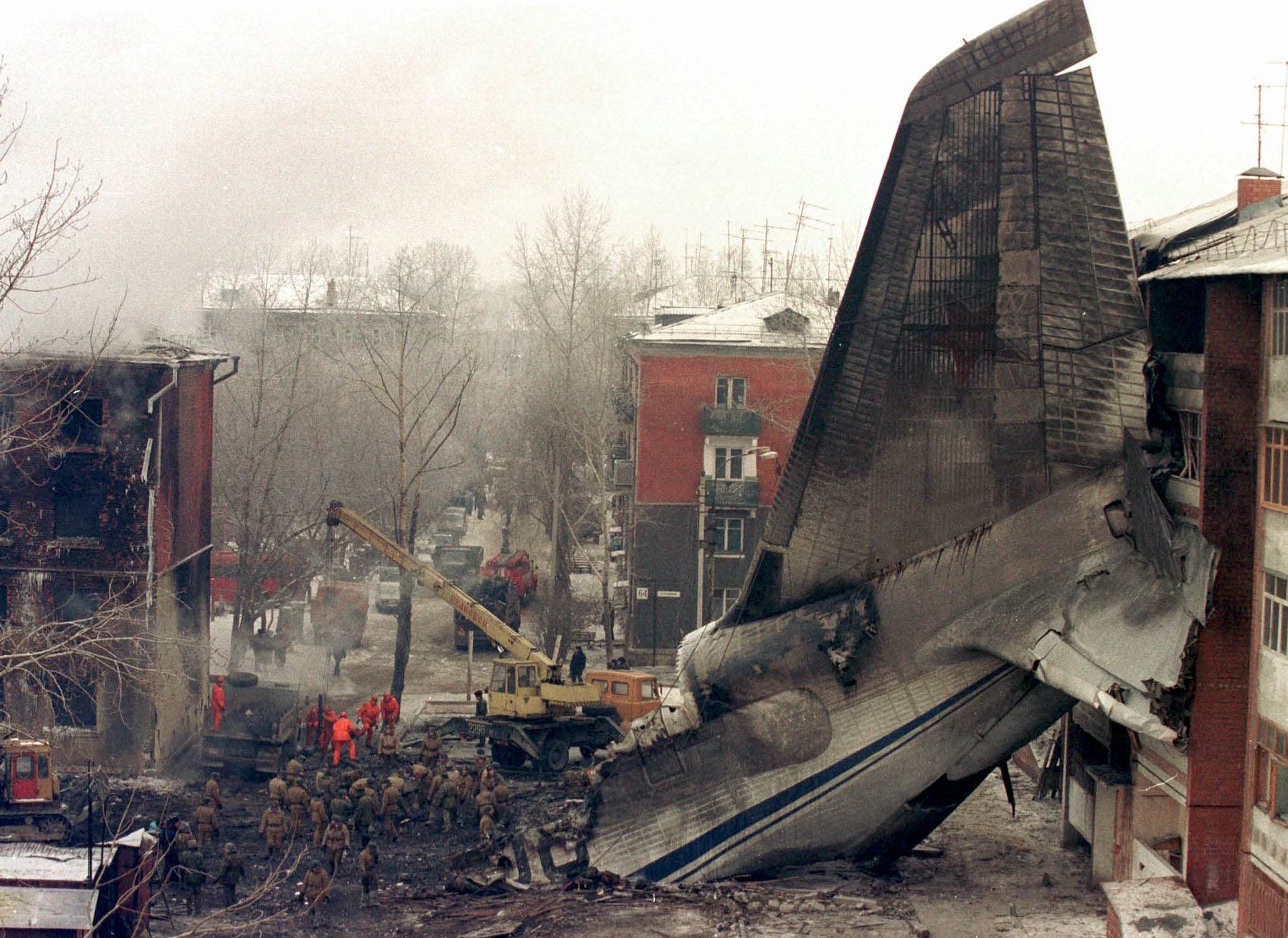 Дети плакали молча»: о трагедии в Иркутске в 1997 году, когда на жилой  район упал военно-транспортный самолёт «Руслан» — РТ на русском