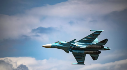 ВКС России высокоточным ударом уничтожили ангар с техникой ВСУ в районе Новой Каменки