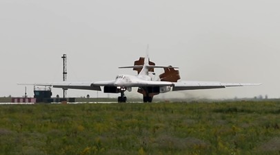 Baijiahao: российский самолёт Ту-160 держит в страхе Соединённые Штаты