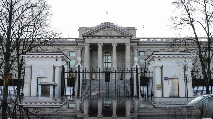 Посольство России разбирается в ситуации с изъятием базы отдыха под Варшавой