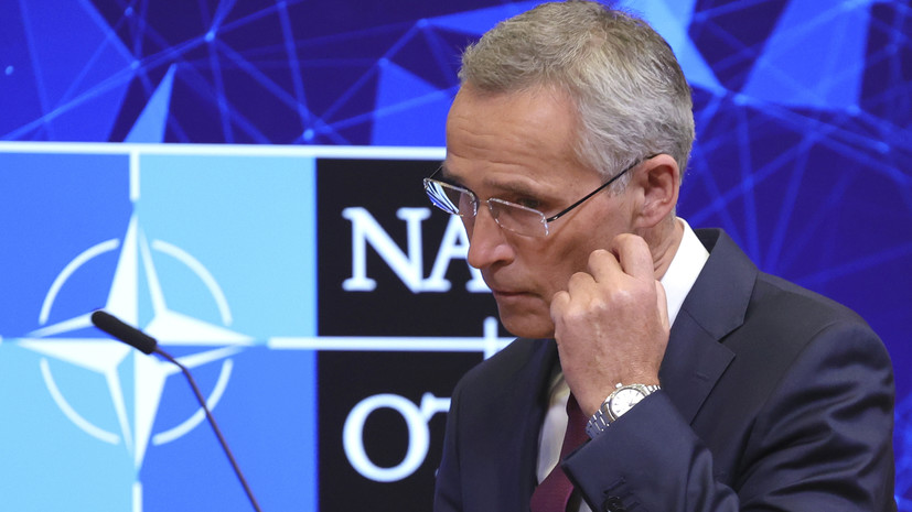 Генсек НАТО Столтенберг заявил, что риски приостановки работы зернового коридора остаются