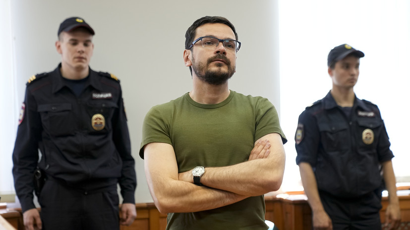 Суд в Москве продлил до конца ноября арест Ильи Яшина