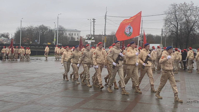 В Твери провели акцию в честь парада на Красной площади 1941 года