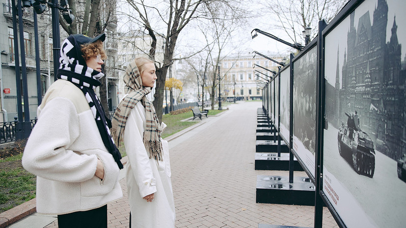 В Москве открыли две фотовыставки в честь парада 7 ноября 1941 года