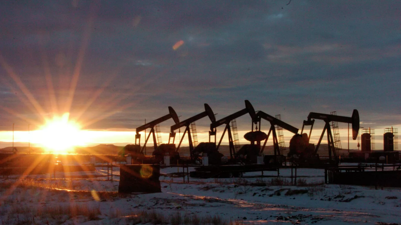 Минэнерго США повысило прогноз цены нефти Brent на 2022 год до $102,13 за баррель