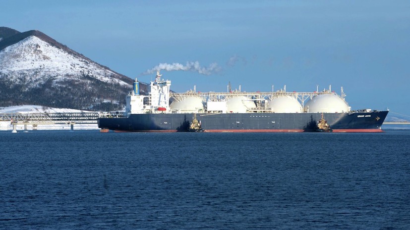 РБК: Евросоюз увеличил закупки СПГ до 100 млрд кубометров для замещения газа из России